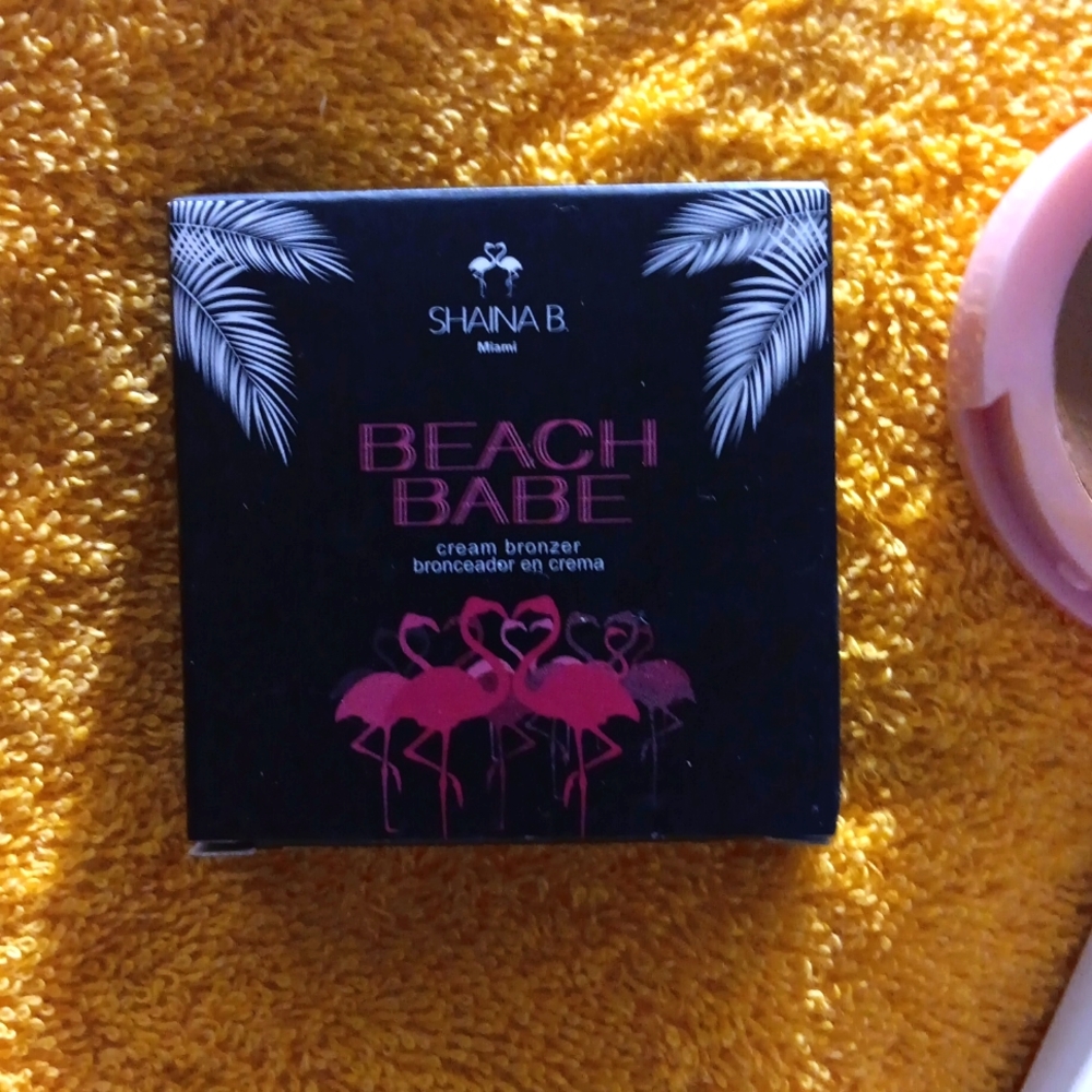 Beach babe cream Bronzer Shaina b